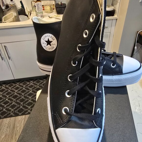 Converse MENS CTAS Lift Platform Leather Hi Size 10 Black/White 561675C CHUCK 70 - Picture 2 of 10